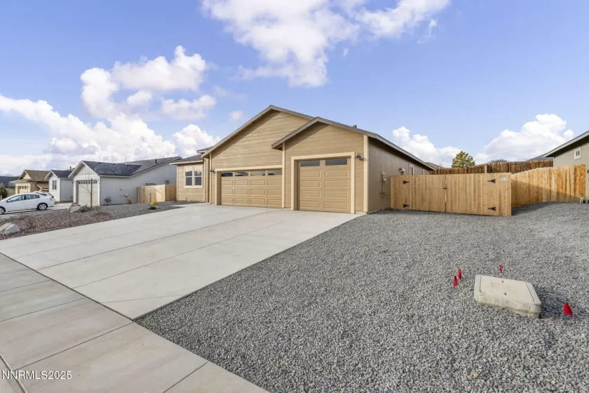 911 Saltbrush, Dayton, Nevada 89403, 3 Bedrooms Bedrooms, ,2 BathroomsBathrooms,Residential,Residential,Saltbrush,260000210