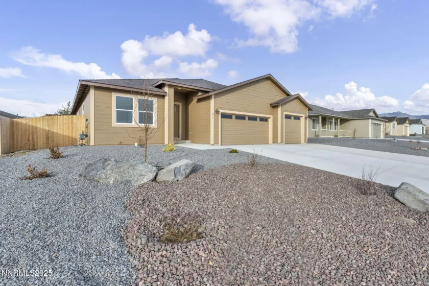 911 Saltbrush, Dayton, Nevada 89403, 3 Bedrooms Bedrooms, ,2 BathroomsBathrooms,Residential,Residential,Saltbrush,260000210