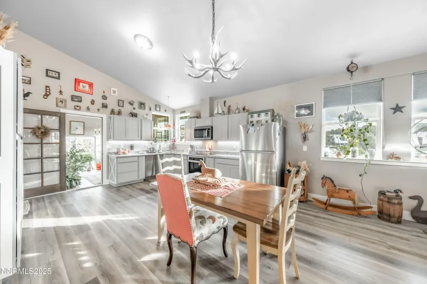 2486 Cartwright, Reno, Nevada 89521, 3 Bedrooms Bedrooms, ,2 BathroomsBathrooms,Residential,Residential,Cartwright,260000212