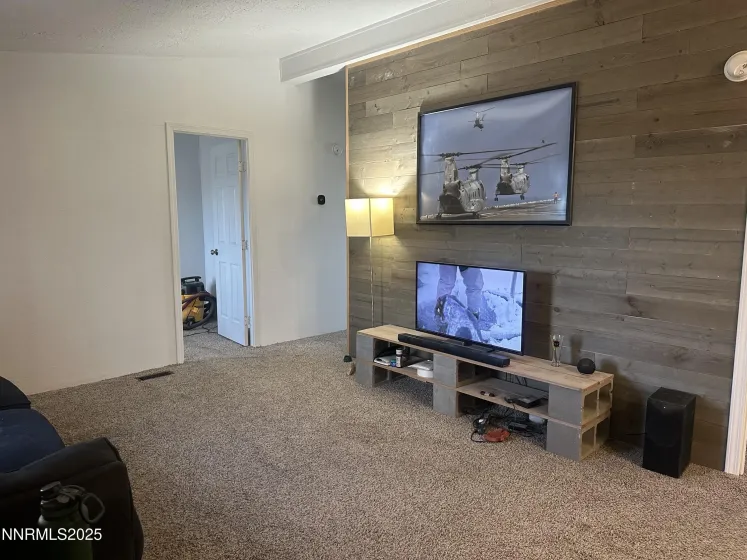 1740 Tuscarora, Silver Springs, Nevada 89429, 3 Bedrooms Bedrooms, ,2 BathroomsBathrooms,Residential,Residential,Tuscarora,260000219