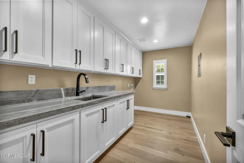 2965 Roundrock, Reno, Nevada 89511, 5 Bedrooms Bedrooms, ,4 BathroomsBathrooms,Residential,Residential,Roundrock,250050103