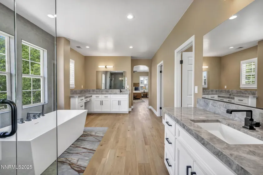 2965 Roundrock, Reno, Nevada 89511, 5 Bedrooms Bedrooms, ,4 BathroomsBathrooms,Residential,Residential,Roundrock,250050103