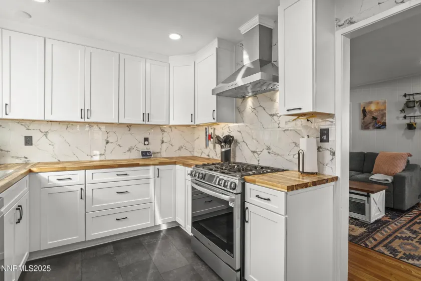 1920 Bonneville, Reno, Nevada 89503, 3 Bedrooms Bedrooms, ,1 BathroomBathrooms,Residential,Residential,Bonneville,260000222