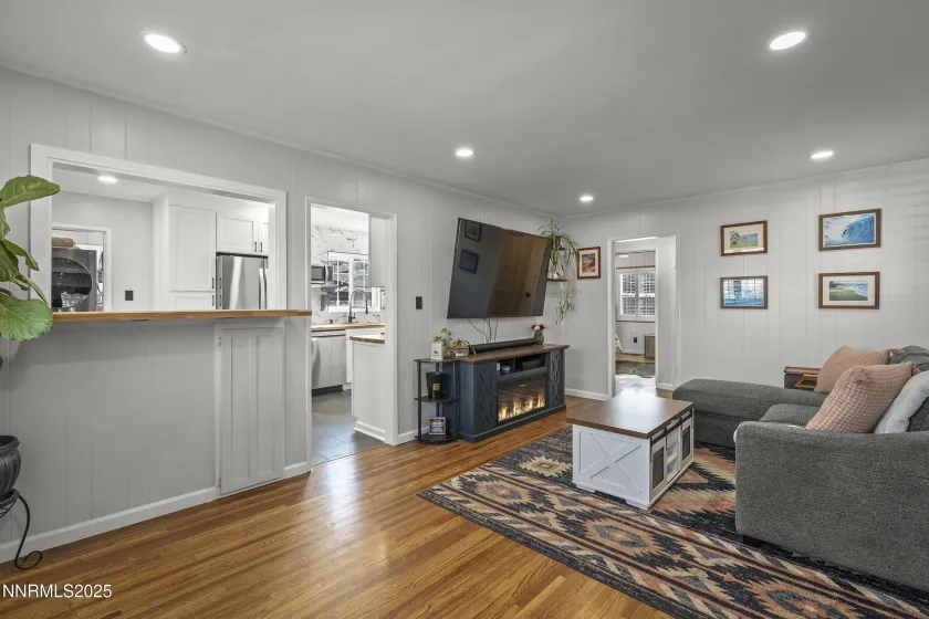 1920 Bonneville, Reno, Nevada 89503, 3 Bedrooms Bedrooms, ,1 BathroomBathrooms,Residential,Residential,Bonneville,260000222