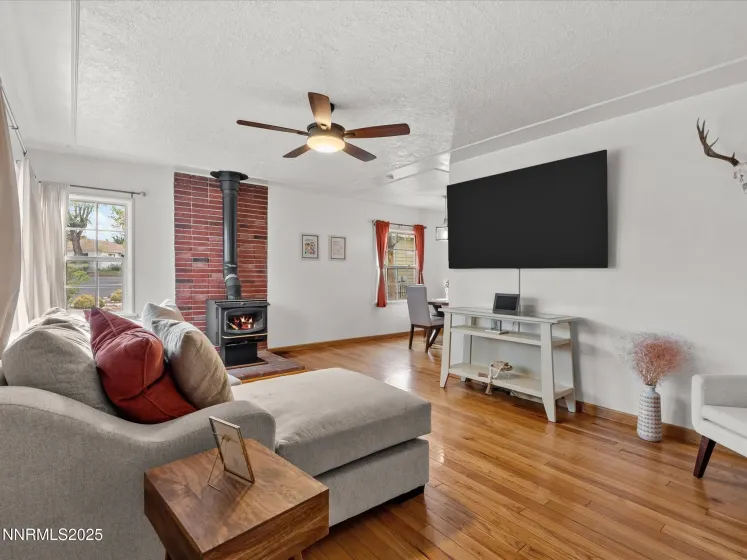 1620 The Strand, Reno, Nevada 89503, 2 Bedrooms Bedrooms, ,1 BathroomBathrooms,Residential,Residential,The Strand,260000223