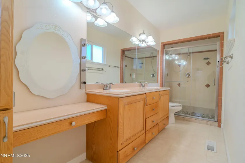 2668 Rodney, Reno, Nevada 89509, 5 Bedrooms Bedrooms, ,3 BathroomsBathrooms,Residential,Residential,Rodney,260000225