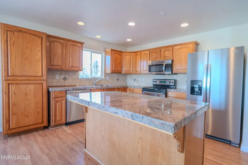 2668 Rodney, Reno, Nevada 89509, 5 Bedrooms Bedrooms, ,3 BathroomsBathrooms,Residential,Residential,Rodney,260000225