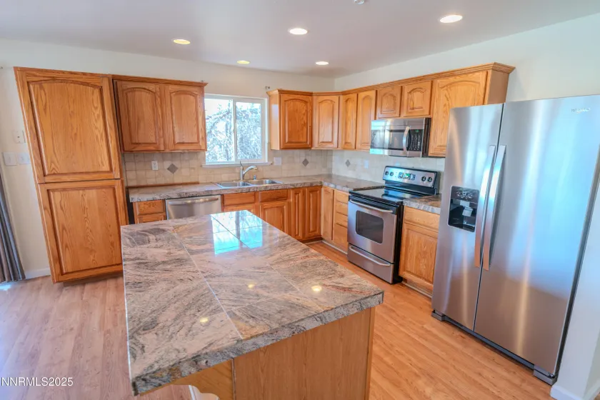 2668 Rodney, Reno, Nevada 89509, 5 Bedrooms Bedrooms, ,3 BathroomsBathrooms,Residential,Residential,Rodney,260000225