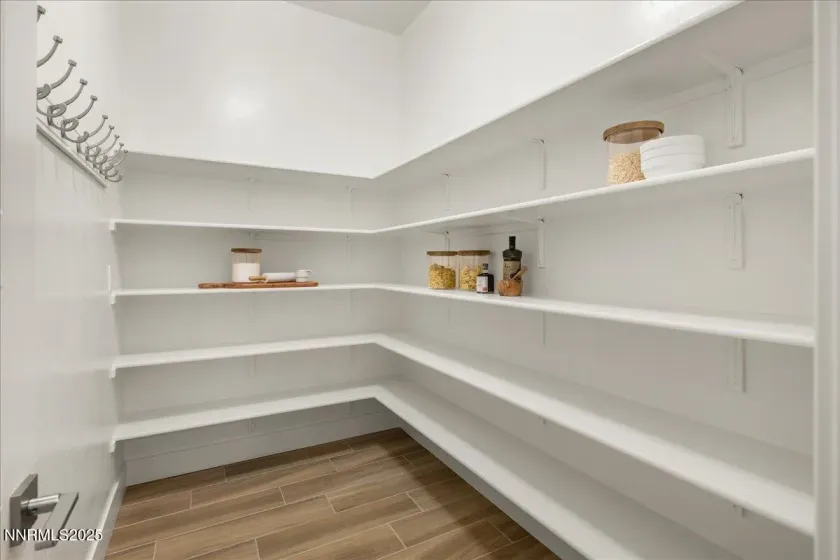 2330 Blushing Rock, Reno, Nevada 89521, 4 Bedrooms Bedrooms, ,5 BathroomsBathrooms,Residential,Residential,Blushing Rock,260000226