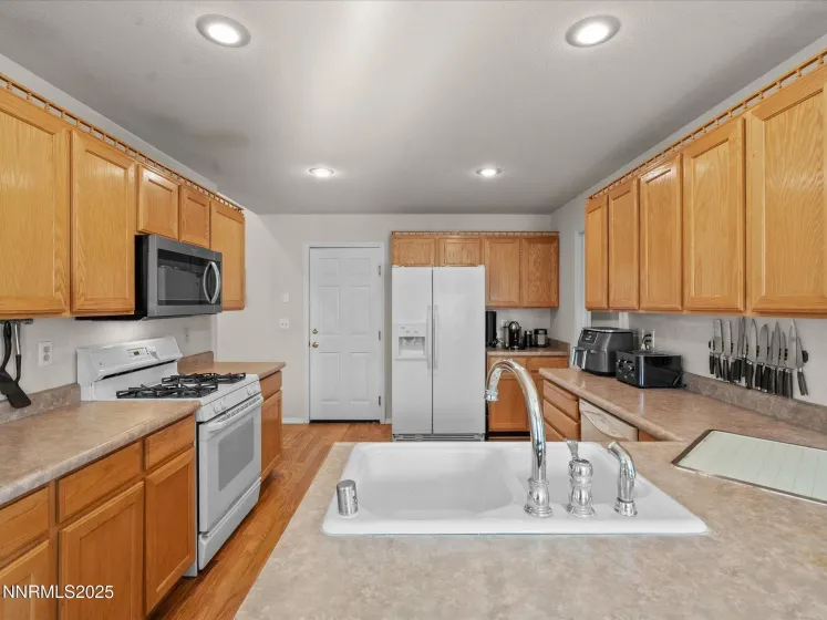 1819 Bogie, Fernley, Nevada 89408, 4 Bedrooms Bedrooms, ,2 BathroomsBathrooms,Residential,Residential,Bogie,260000227