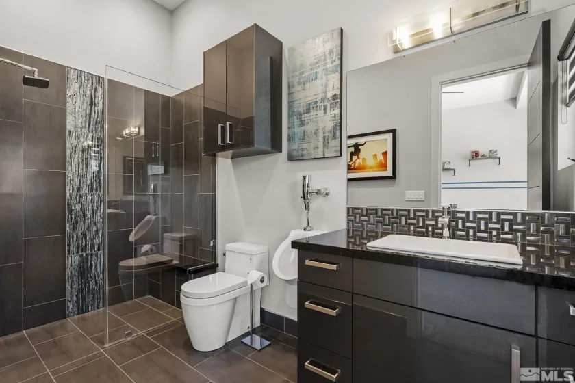 2385 Eagle Bend, Reno, Nevada 89523, 4 Bedrooms Bedrooms, ,7 BathroomsBathrooms,Residential,Residential,Eagle Bend,250004031