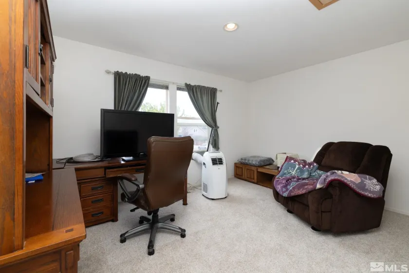 1419 Honey Locust, Gardnerville, Nevada 89410, 3 Bedrooms Bedrooms, ,2 BathroomsBathrooms,Residential,Residential,Honey Locust,260000229