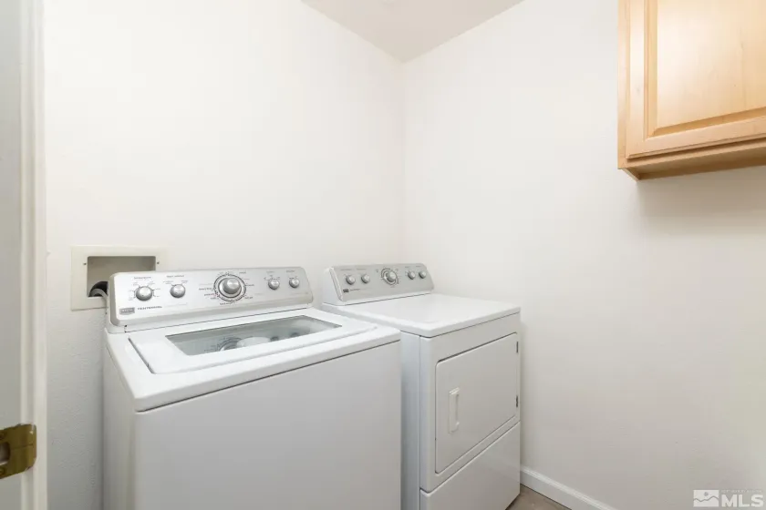 1419 Honey Locust, Gardnerville, Nevada 89410, 3 Bedrooms Bedrooms, ,2 BathroomsBathrooms,Residential,Residential,Honey Locust,260000229