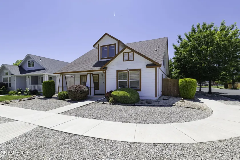 1419 Honey Locust, Gardnerville, Nevada 89410, 3 Bedrooms Bedrooms, ,2 BathroomsBathrooms,Residential,Residential,Honey Locust,260000229