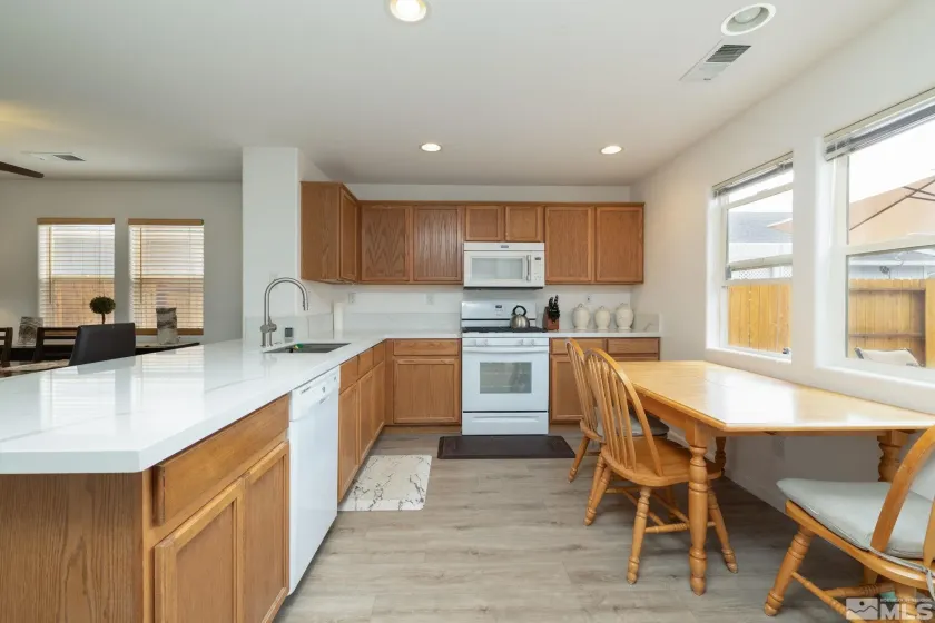 1419 Honey Locust, Gardnerville, Nevada 89410, 3 Bedrooms Bedrooms, ,2 BathroomsBathrooms,Residential,Residential,Honey Locust,260000229