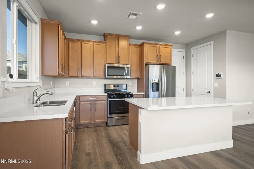 7726 Enclave Key Rd, Reno, Nevada 89506, 4 Bedrooms Bedrooms, ,3 BathroomsBathrooms,Residential,Residential,Enclave Key Rd,260000237