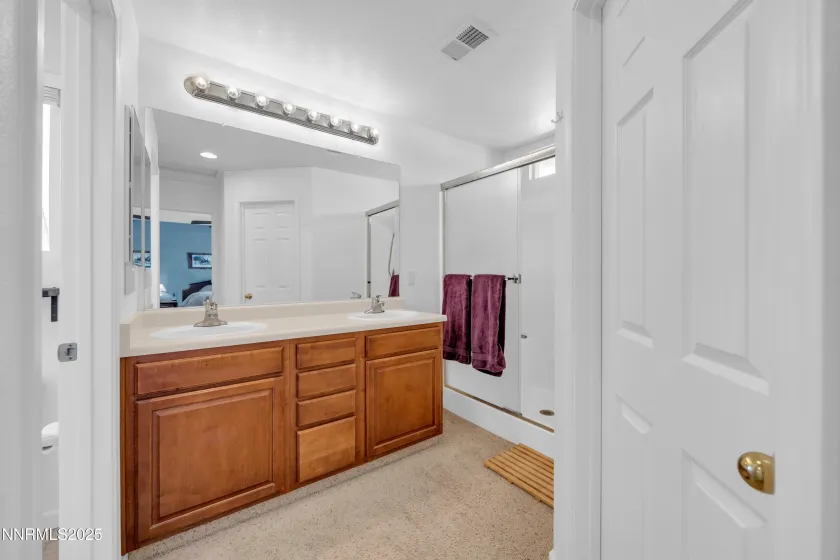 10060 Eagle Greens, Reno, Nevada 89521, 3 Bedrooms Bedrooms, ,3 BathroomsBathrooms,Residential,Residential,Eagle Greens,260000245