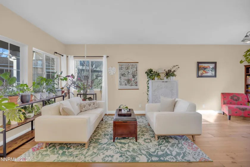 10060 Eagle Greens, Reno, Nevada 89521, 3 Bedrooms Bedrooms, ,3 BathroomsBathrooms,Residential,Residential,Eagle Greens,260000245