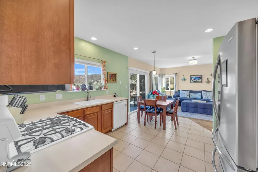 10060 Eagle Greens, Reno, Nevada 89521, 3 Bedrooms Bedrooms, ,3 BathroomsBathrooms,Residential,Residential,Eagle Greens,260000245