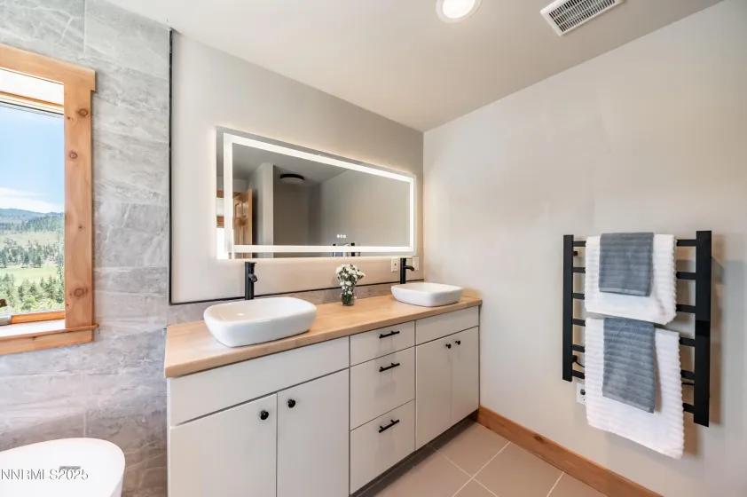 151 Silver Peak, Markleeville, California 96120, 4 Bedrooms Bedrooms, ,4 BathroomsBathrooms,Residential,Residential,Silver Peak,260000244