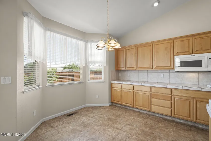 1850 Almonte, Sparks, Nevada 89436, 4 Bedrooms Bedrooms, ,2 BathroomsBathrooms,Residential,Residential,Almonte,260000243