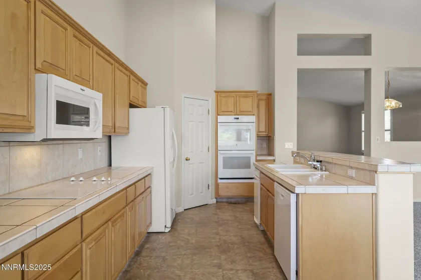 1850 Almonte, Sparks, Nevada 89436, 4 Bedrooms Bedrooms, ,2 BathroomsBathrooms,Residential,Residential,Almonte,260000243