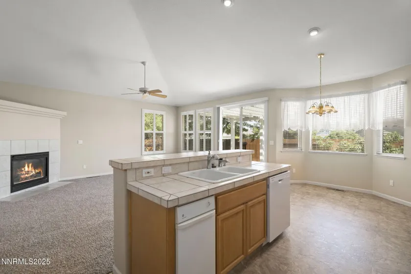 1850 Almonte, Sparks, Nevada 89436, 4 Bedrooms Bedrooms, ,2 BathroomsBathrooms,Residential,Residential,Almonte,260000243