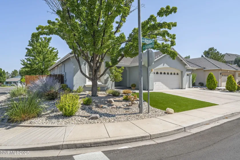 1850 Almonte, Sparks, Nevada 89436, 4 Bedrooms Bedrooms, ,2 BathroomsBathrooms,Residential,Residential,Almonte,260000243