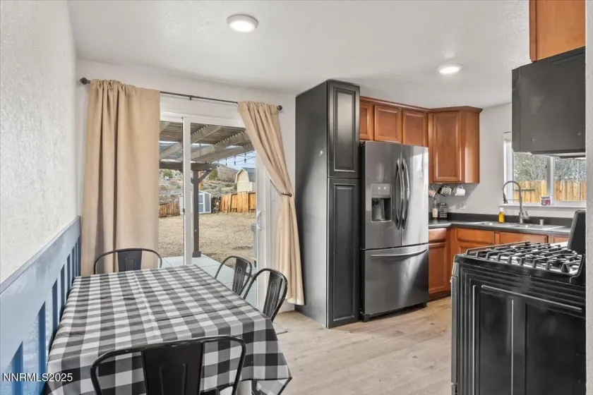 5490 Dolores, Sparks, Nevada 89436, 3 Bedrooms Bedrooms, ,2 BathroomsBathrooms,Residential,Residential,Dolores,260000246