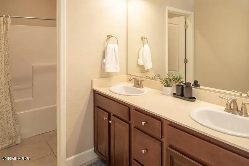 9721 Belville, Reno, Nevada 89521, 4 Bedrooms Bedrooms, ,3 BathroomsBathrooms,Residential,Residential,Belville,260000248