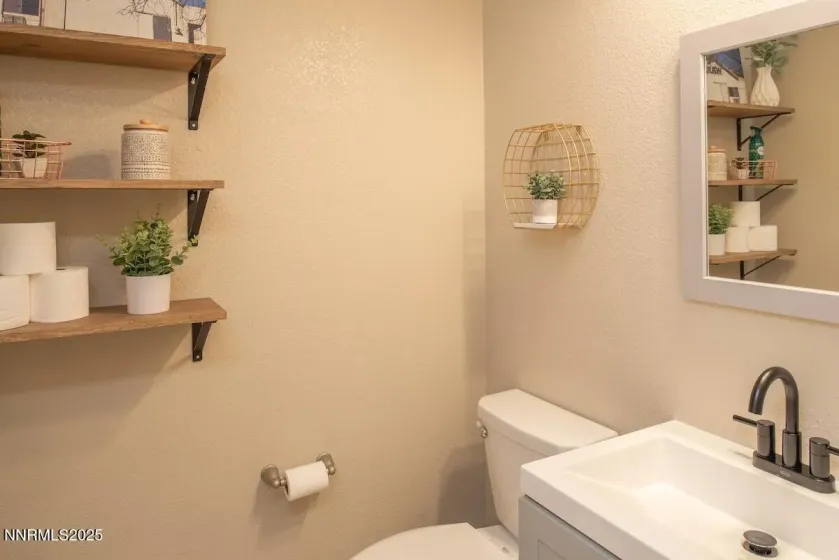 9721 Belville, Reno, Nevada 89521, 4 Bedrooms Bedrooms, ,3 BathroomsBathrooms,Residential,Residential,Belville,260000248