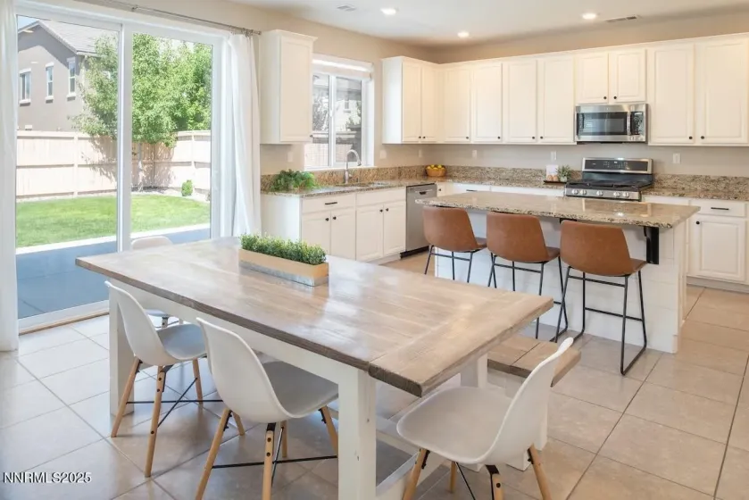 9721 Belville, Reno, Nevada 89521, 4 Bedrooms Bedrooms, ,3 BathroomsBathrooms,Residential,Residential,Belville,260000248