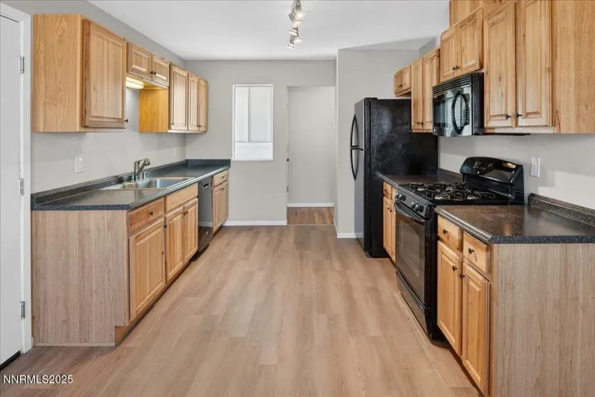 1495 Doric, Reno, Nevada 89503, 3 Bedrooms Bedrooms, ,2 BathroomsBathrooms,Residential,Residential,Doric,260000255