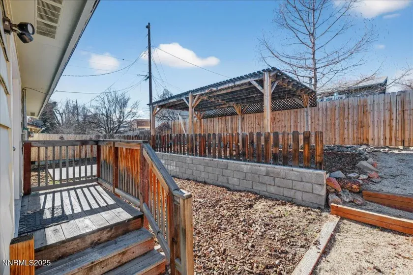 1495 Doric, Reno, Nevada 89503, 3 Bedrooms Bedrooms, ,2 BathroomsBathrooms,Residential,Residential,Doric,260000255