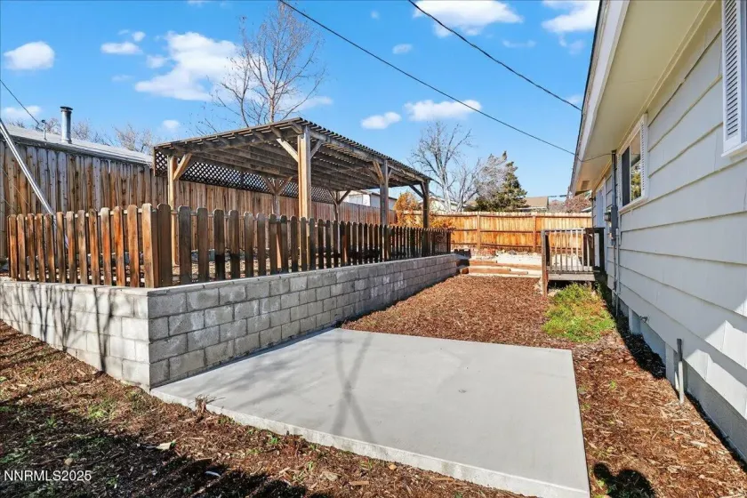 1495 Doric, Reno, Nevada 89503, 3 Bedrooms Bedrooms, ,2 BathroomsBathrooms,Residential,Residential,Doric,260000255