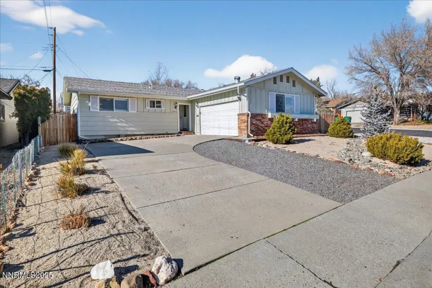 1495 Doric, Reno, Nevada 89503, 3 Bedrooms Bedrooms, ,2 BathroomsBathrooms,Residential,Residential,Doric,260000255