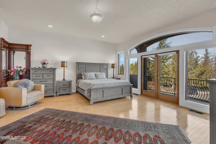 4454 Dant, Reno, Nevada 89509, 5 Bedrooms Bedrooms, ,4 BathroomsBathrooms,Residential,Residential,Dant,260000261