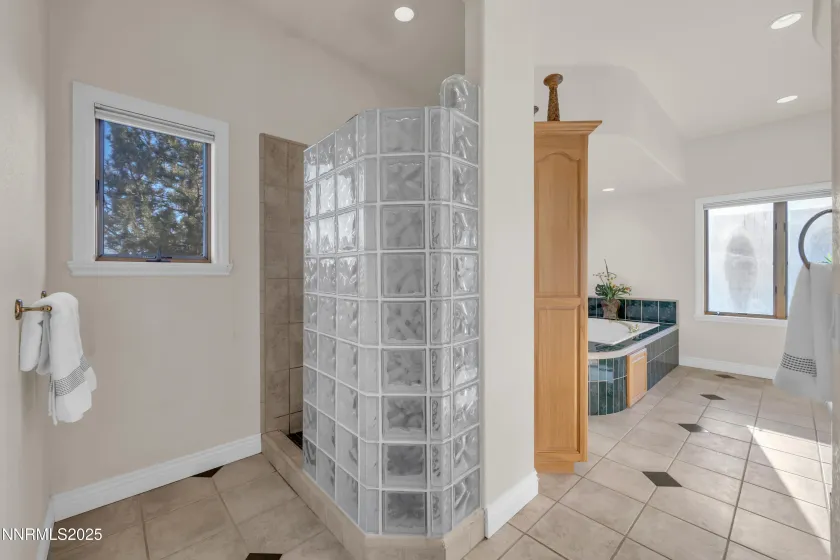 4454 Dant, Reno, Nevada 89509, 5 Bedrooms Bedrooms, ,4 BathroomsBathrooms,Residential,Residential,Dant,260000261