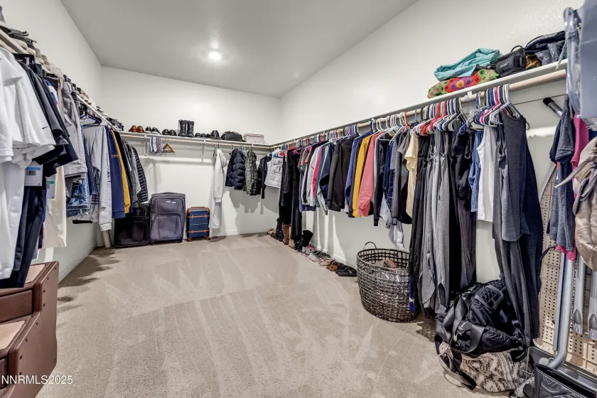 8377 Fenhollow, Verdi, Nevada 89439, 4 Bedrooms Bedrooms, ,3 BathroomsBathrooms,Residential,Residential,Fenhollow,260000230