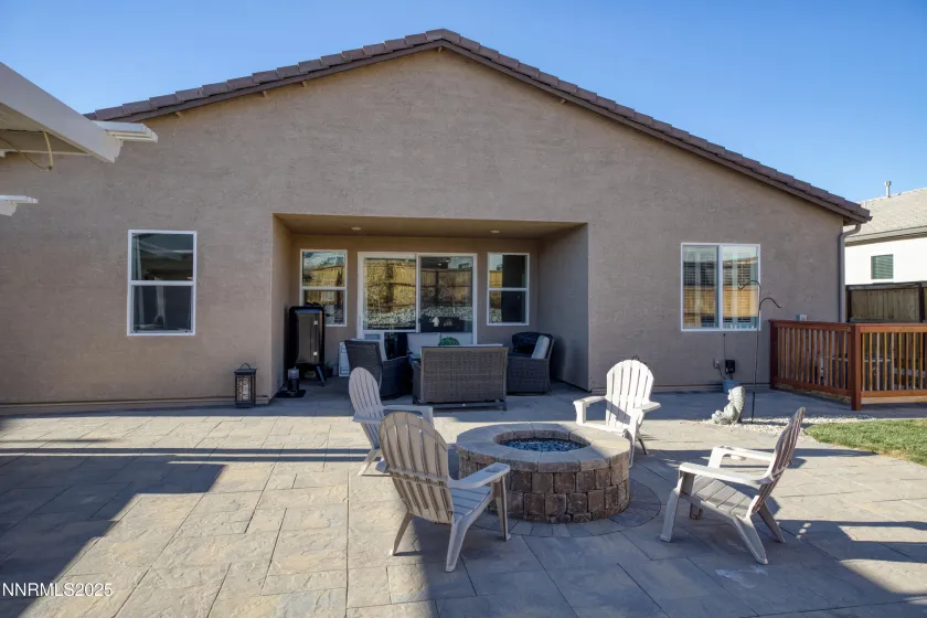 8377 Fenhollow, Verdi, Nevada 89439, 4 Bedrooms Bedrooms, ,3 BathroomsBathrooms,Residential,Residential,Fenhollow,260000230