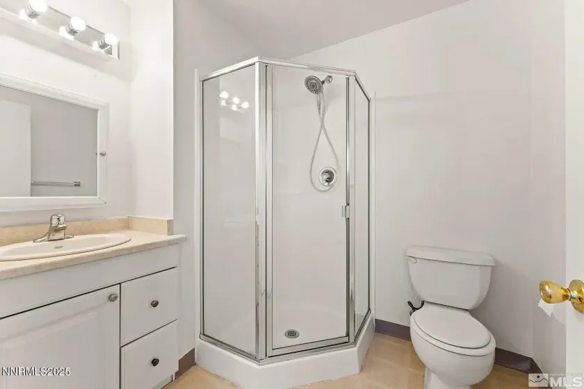 3265 Downey, Reno, Nevada 89503, 3 Bedrooms Bedrooms, ,2 BathroomsBathrooms,Residential,Residential,Downey,260000264