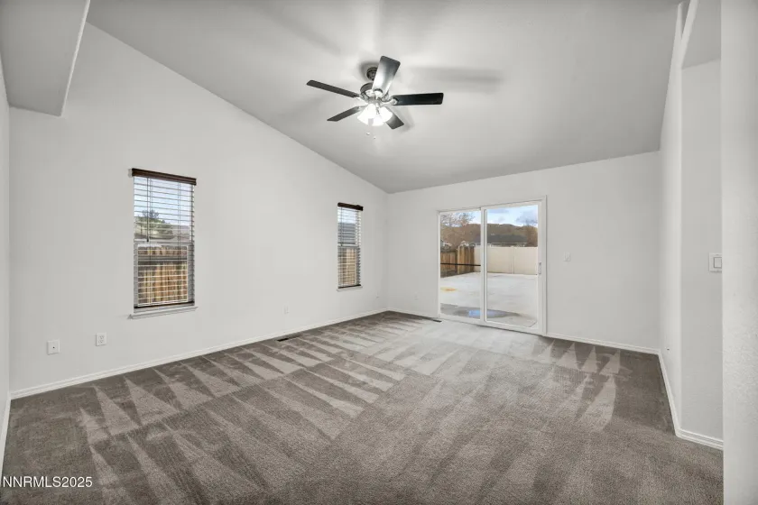 2371 Albatross, Sparks, Nevada 89441, 4 Bedrooms Bedrooms, ,2 BathroomsBathrooms,Residential,Residential,Albatross,260000265