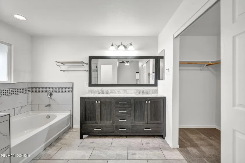 2371 Albatross, Sparks, Nevada 89441, 4 Bedrooms Bedrooms, ,2 BathroomsBathrooms,Residential,Residential,Albatross,260000265