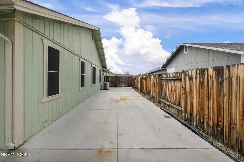 2371 Albatross, Sparks, Nevada 89441, 4 Bedrooms Bedrooms, ,2 BathroomsBathrooms,Residential,Residential,Albatross,260000265