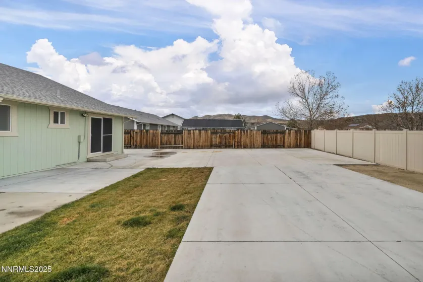 2371 Albatross, Sparks, Nevada 89441, 4 Bedrooms Bedrooms, ,2 BathroomsBathrooms,Residential,Residential,Albatross,260000265