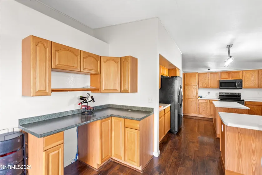 7351 Rubens, Sun Valley, Nevada 89433, 3 Bedrooms Bedrooms, ,2 BathroomsBathrooms,Residential,Residential,Rubens,260000271