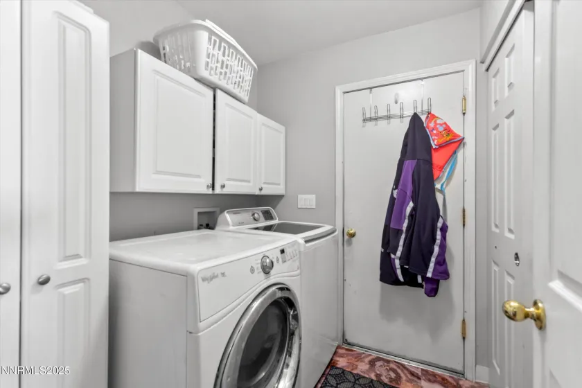 7351 Rubens, Sun Valley, Nevada 89433, 3 Bedrooms Bedrooms, ,2 BathroomsBathrooms,Residential,Residential,Rubens,260000271