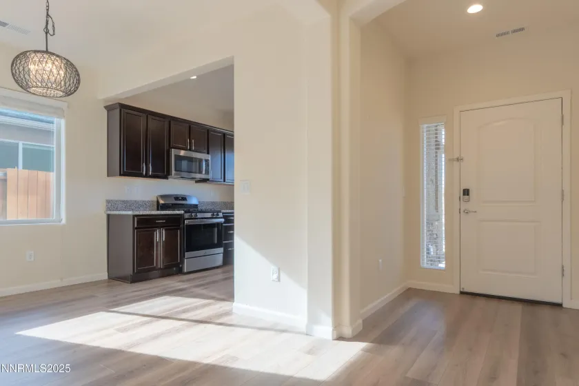 14524 Leiden, Reno, Nevada 89506, 3 Bedrooms Bedrooms, ,2 BathroomsBathrooms,Residential,Residential,Leiden,260000274