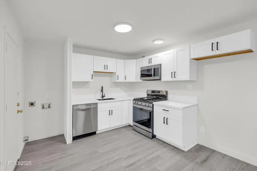 705 York, Sparks, Nevada 89431, 3 Bedrooms Bedrooms, ,1 BathroomBathrooms,Residential,Residential,York,260000275