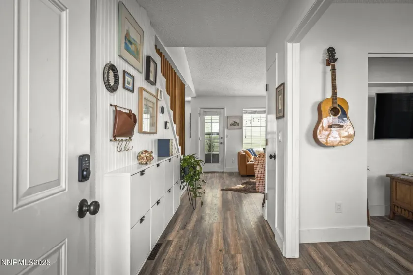 1911 Minaret, Reno, Nevada 89523, 4 Bedrooms Bedrooms, ,3 BathroomsBathrooms,Residential,Residential,Minaret,260000276